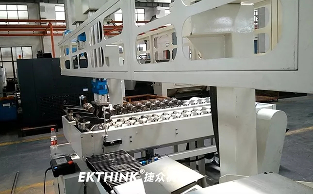 重型桁架機械手,外圓磨床磨輸入軸(圖2) 重型桁架機械手